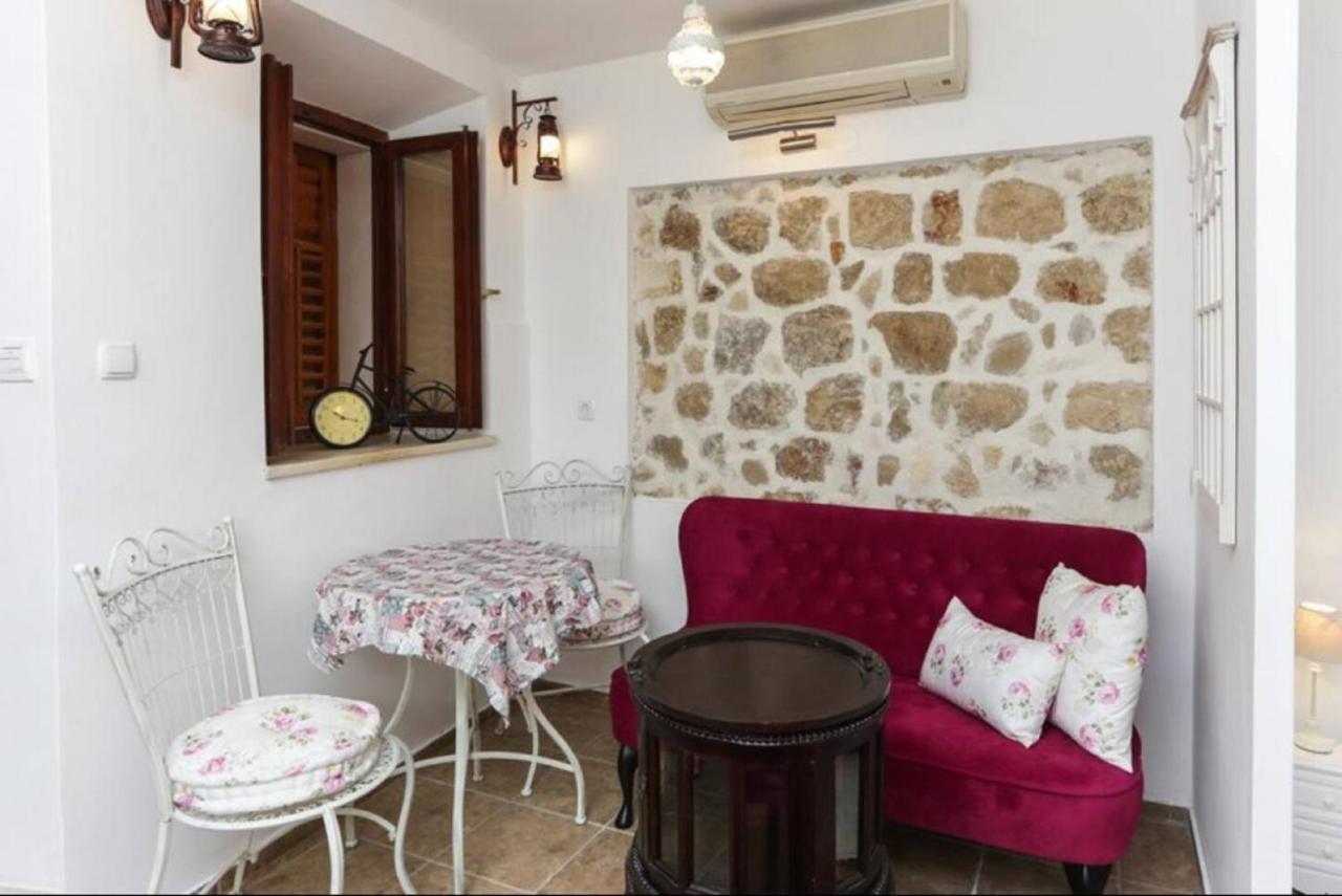 Apartment Figura *
